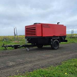 Chicago Pneumatic CPS 375 Air Powered Diesel Compressor